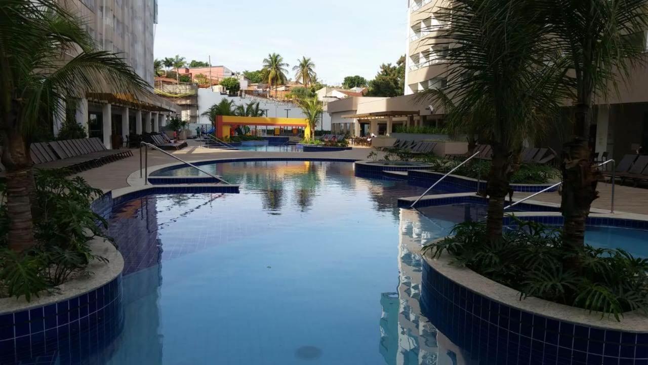 Em Em Frente Ao Termas Dos Laranjais * Olímpia
